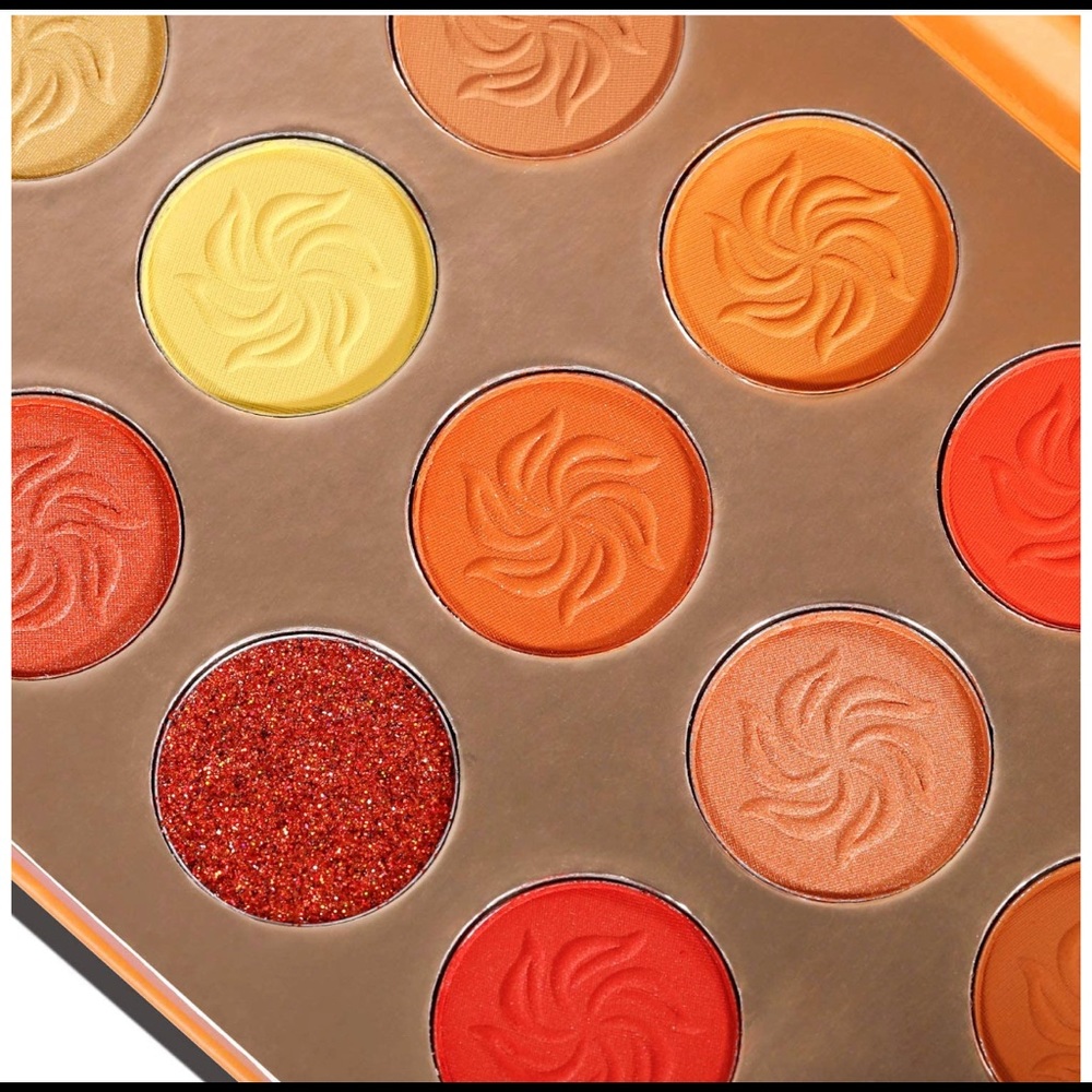 Matte Glitter Shimmer Metallic Eyeshadow Pallet🔥